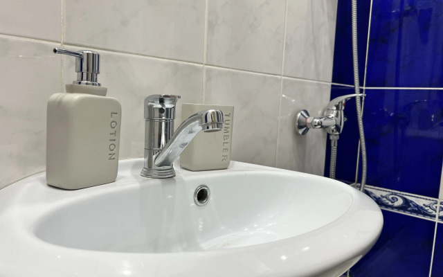 Квартира на проспекте 40 лет Октября, 28А