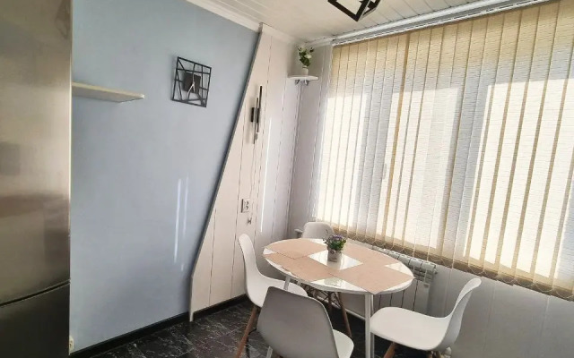 Na Ulitse Geroya Sovetskogo Soyuza 4 Flat