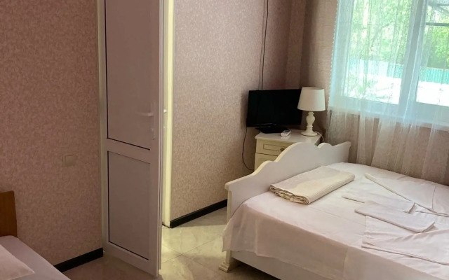 Delis Guest House