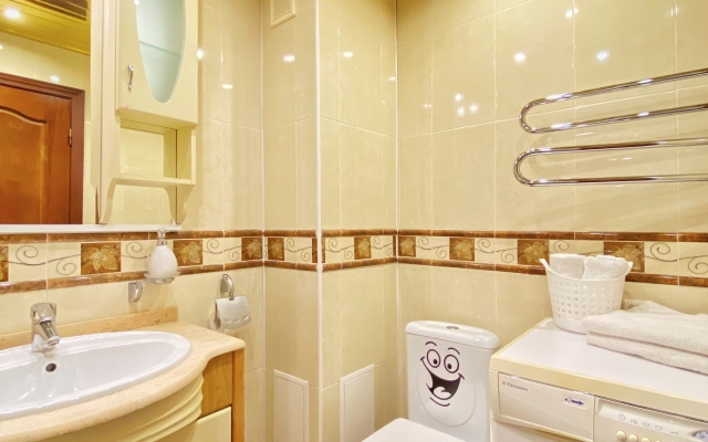 Apart-Comfort Dvuhurovnevye na Volzhskoj Naberezhnoj 49/1 Apartment