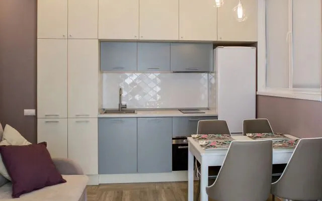 Na Chernomorskoy 6 Apartments