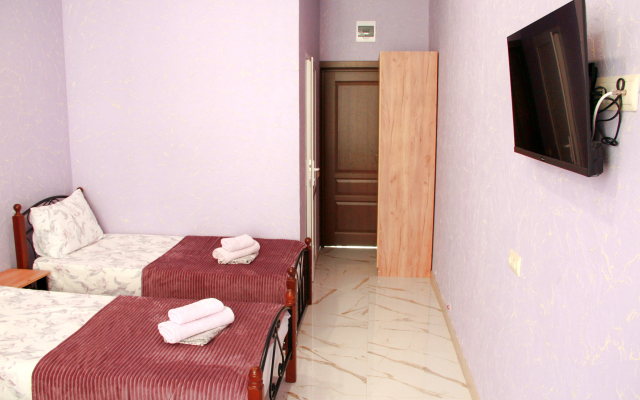 Rozovaya Laguna Guest House