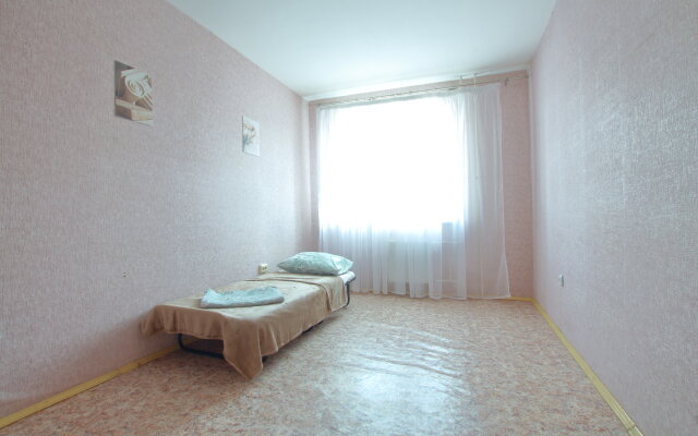 Апартаменты Трехкомнатная Квартира на Айтматова