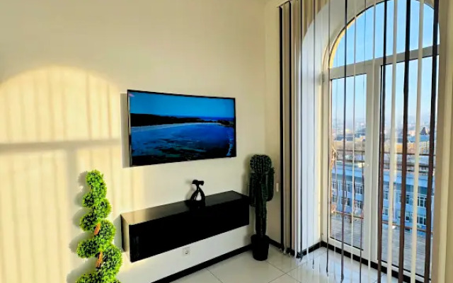 Yevrodvushka v Tsentre Flat