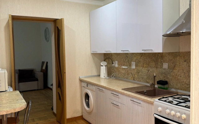 Uyutny s Mangalom  v Tsentre Kislovodska Private House