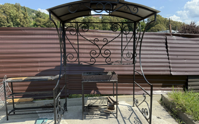 Taunkhaus U Morya Flat