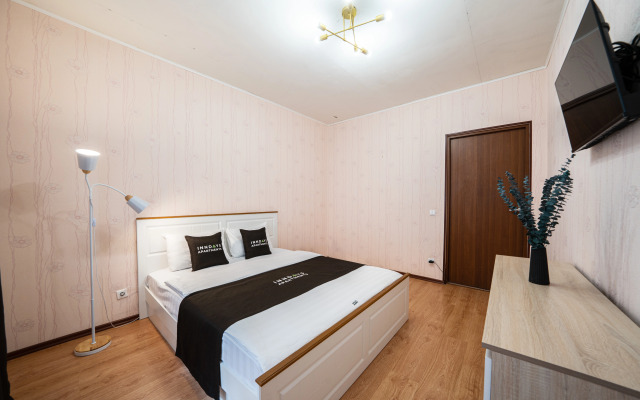 Uyutnye Apartamenty U Metro primorskaya Apartments