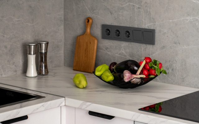 Квартира с Дизайнерским Интерьером с Террасой на Берегу Невы