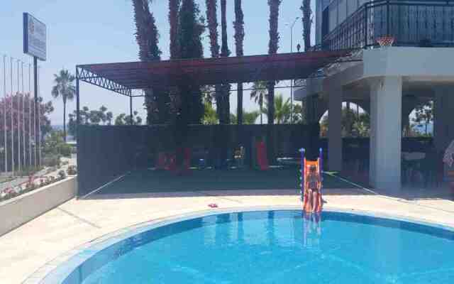 Sunshine Hotel