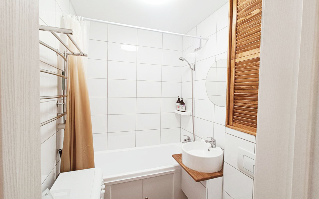 U Metro Severny Vokzal Flat