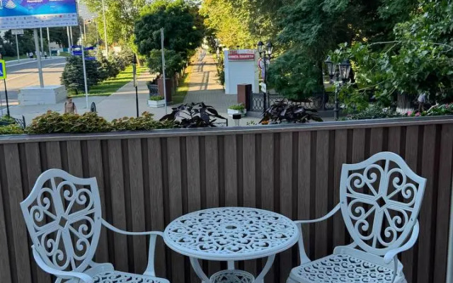 Studiya U Kremlya Flat