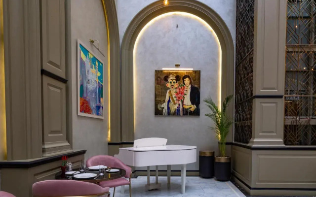 Art Gallery Hotel