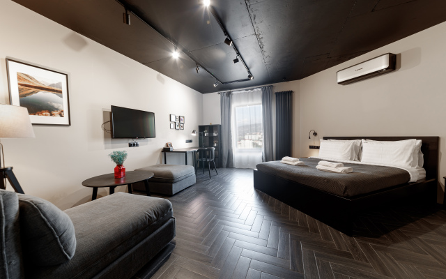 Red Viktoriya Osen Apartments