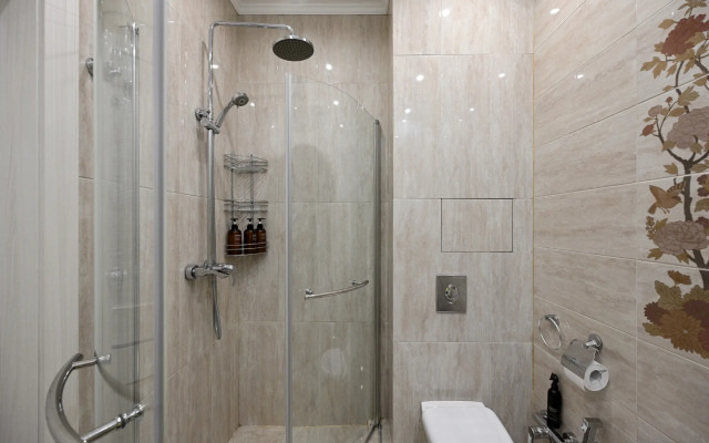 S Panoramnym Vidom Nedaleko ot Metro Apartments