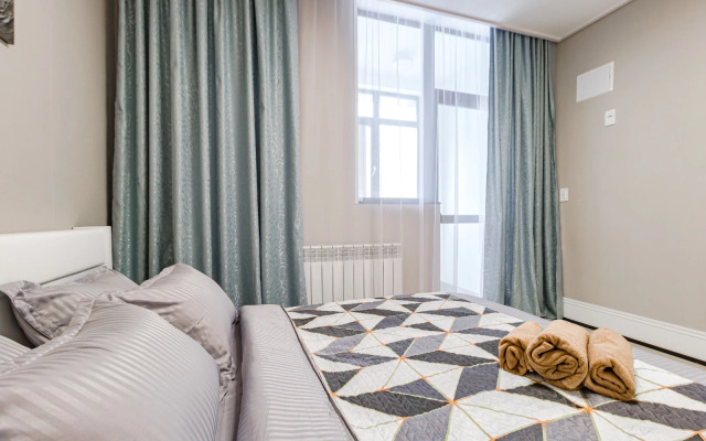 Svetlye I Sovremennye Ryadom S Dostoprimechatelnostyami Apartments
