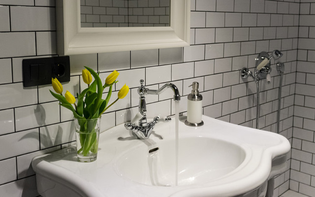 Inretro White by Apartica