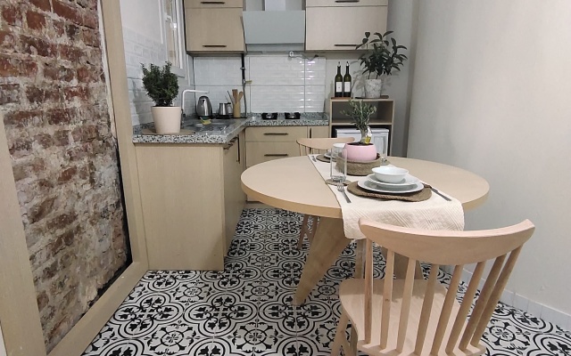 Apartments 2BR balcony house near Hilton bosphorus hotel