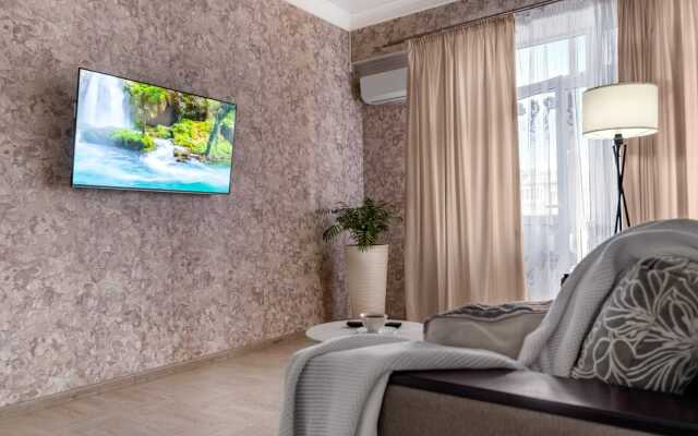 Квартира класса Комфорт в центре спальня + гостиная от Piligrim-KMV