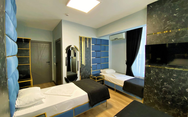 Orange Airport Hotel