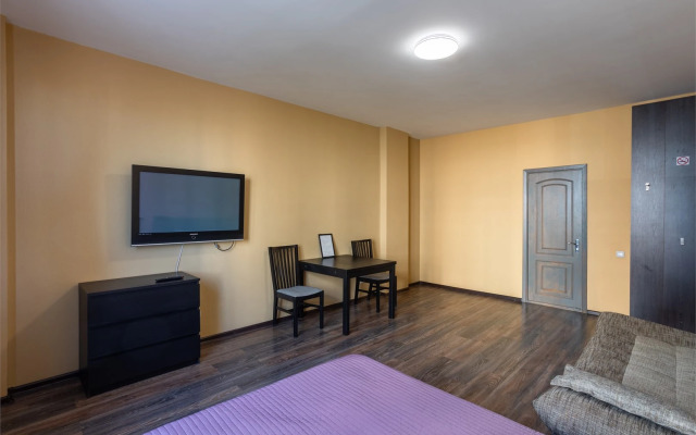 Kvarta Apartments 3 Bedrooms on Gzhatskaya St. 22/3