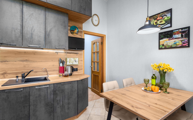 Квартира видовая в Золотом треугольнике Петербурга