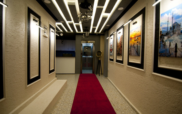 Istanbul Palace Hotel