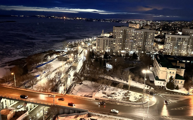 Квартира Комфорт на набережной с шикарным видом возле моста