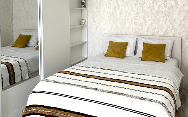 Studia V Tsentre Bresta S Kruglosutochnym Zaseleniem Apartments