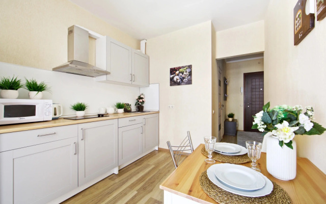 DoMino — Cozy with Good Repair on Main Street Apartments