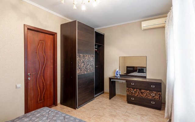 Na Chkalova 15 Flat