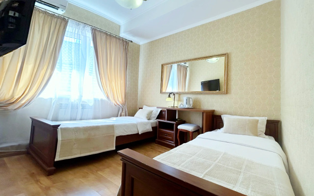 Living Quarters Elizaveta Na Ul.Ostrovskogo 25