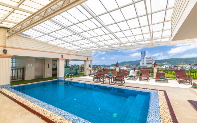 Отель Azhotel Patong