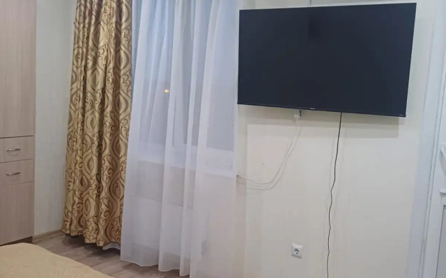 1k Ryadom S Gai Flat
