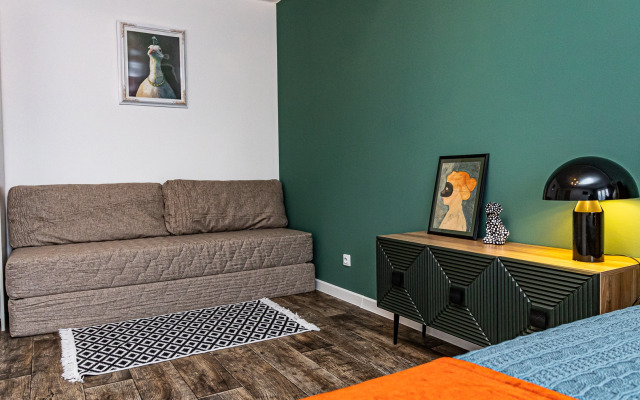 Квартира 2 Ночи на улице Генерала Трошева 25