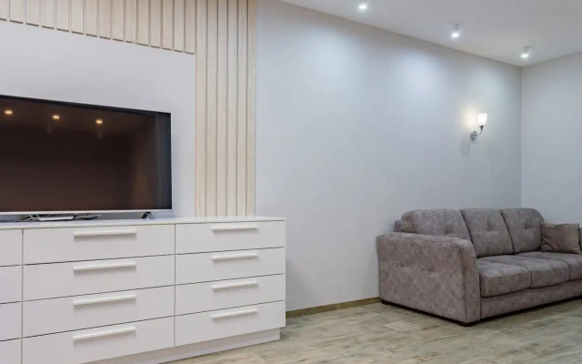 V Tsentre,lyuks Vmestimostyyu 6 Chelovek Apartments