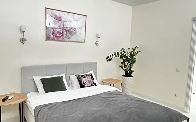Green Apartment Ryadom S Tsentrom Flat