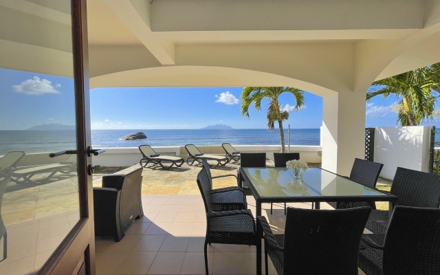 Beach View Villa - Beauvallon villas