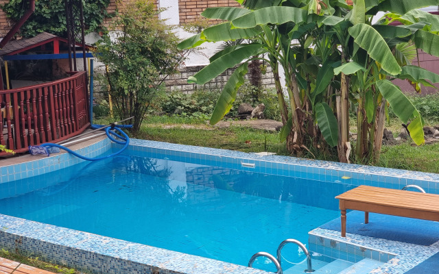 S Basseynom Private House