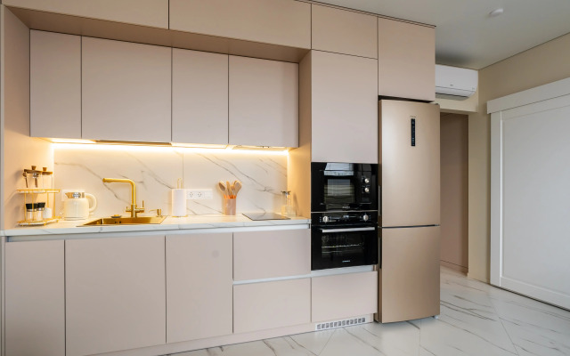 Dizaynerskaya U Zaliva V Zhk Golden Siti Flat