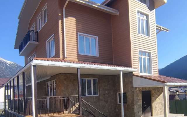 Peak House Guest House