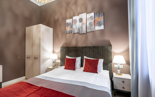 Квартира Евро-двухкомнатная с видом на Столярный переулок №4