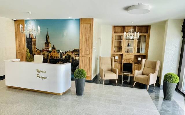 Praga s shikarnim vidom Apartments