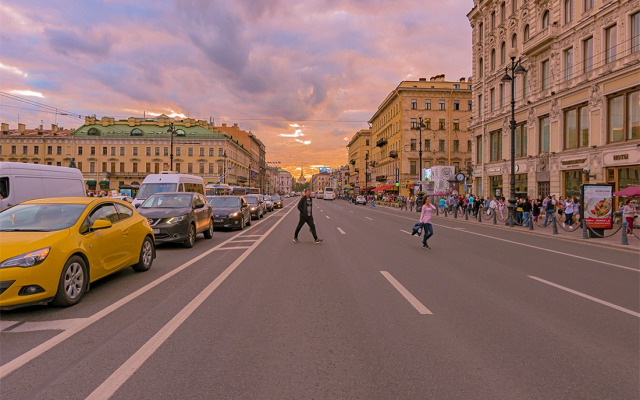 Квартира у Казанского Собора с Камином