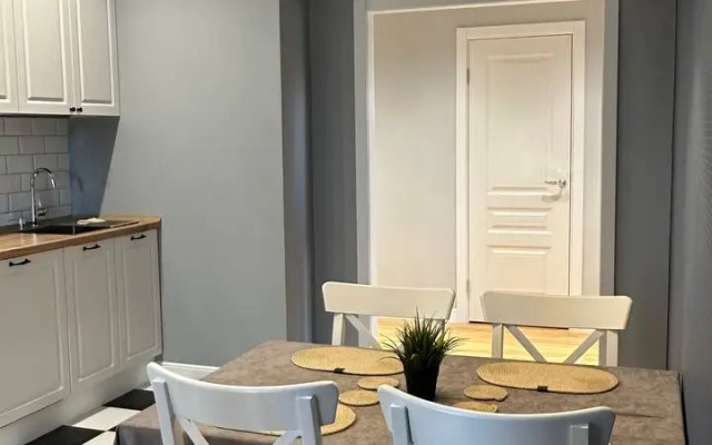 Apartments Apartamentyi GREY APARTMENT Ryadom s Tsentrom Flat