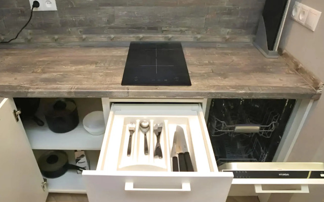 Studiya v Nizhneimeretinskoy Bukhte Flat