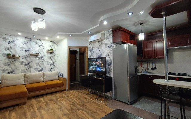 Квартира на 6 гостей в центре города на Поющих фонтанах