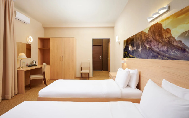 AurA Aquarelle Hotel