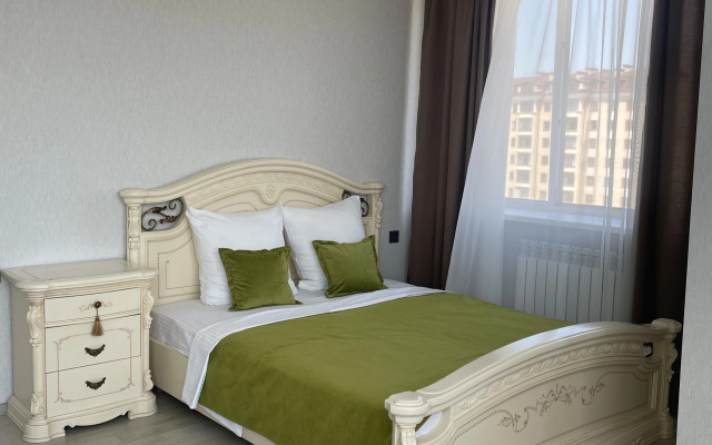 Квартира Просторная на Курсантов Кировцев