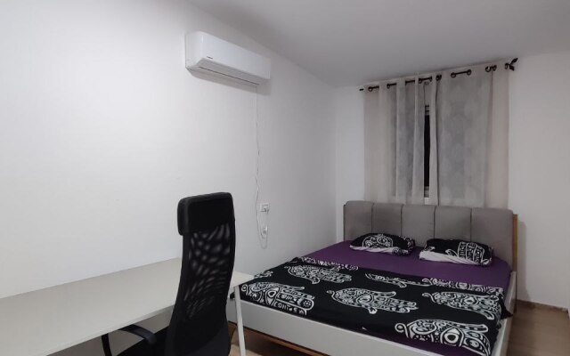 Lyuksovy Dom U Morya Guest House