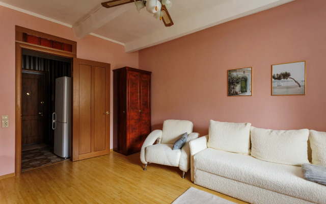 Avangard u Kremlya Flat